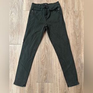 Womens gap size 28R never worn